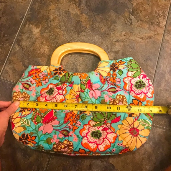 Vera Bradley quilted floral bag - Picture 7 of 8